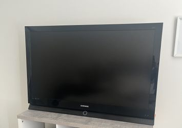 TV 48 Inches (Not A smart TV)