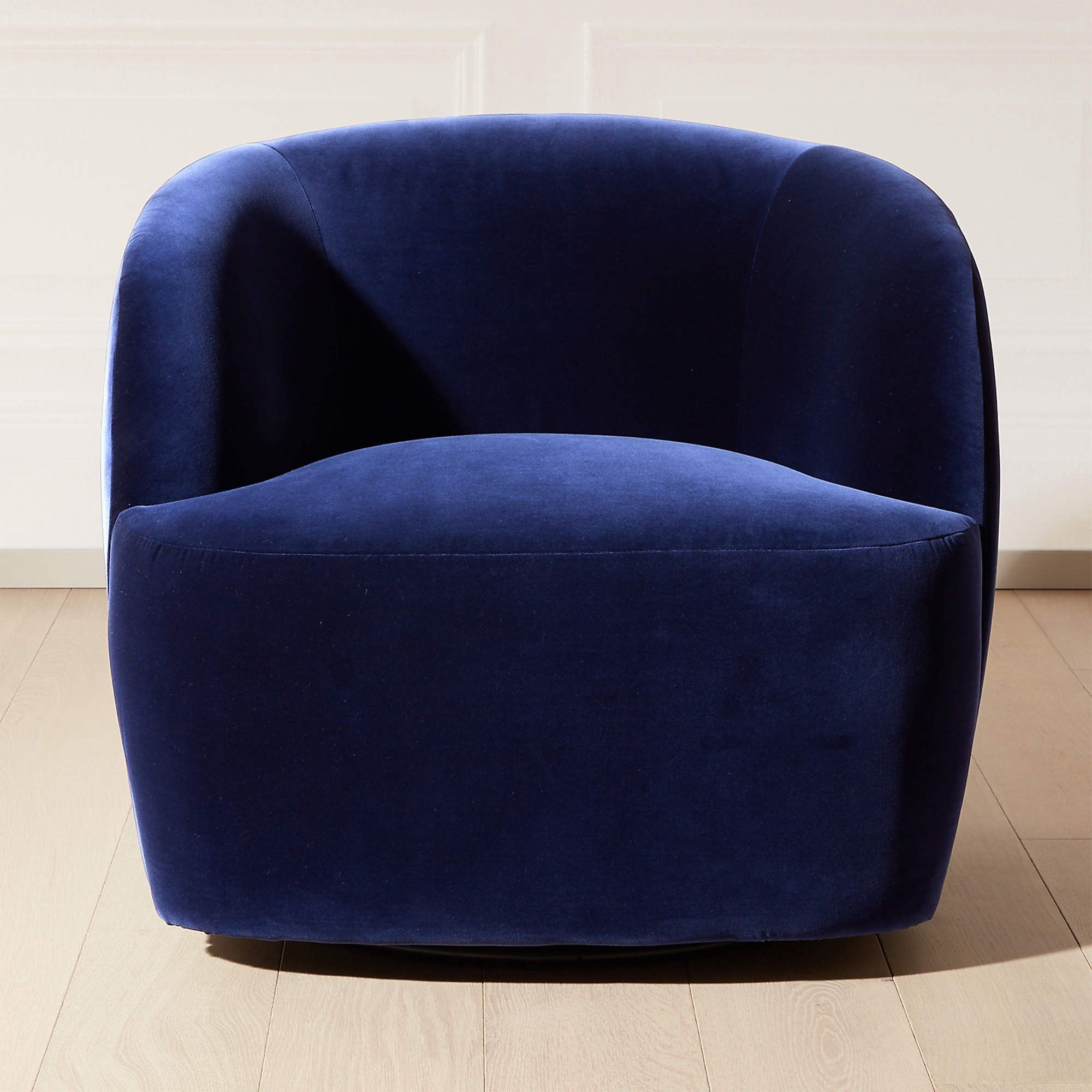 Gwyneth (Goop × CB2) Chair In Navy Velvet (set of 2)