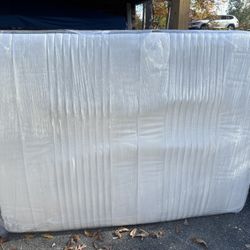 Brand New IKEA HAUGSVÄR Mattress – Wrapped & Unused (Queen Size) 