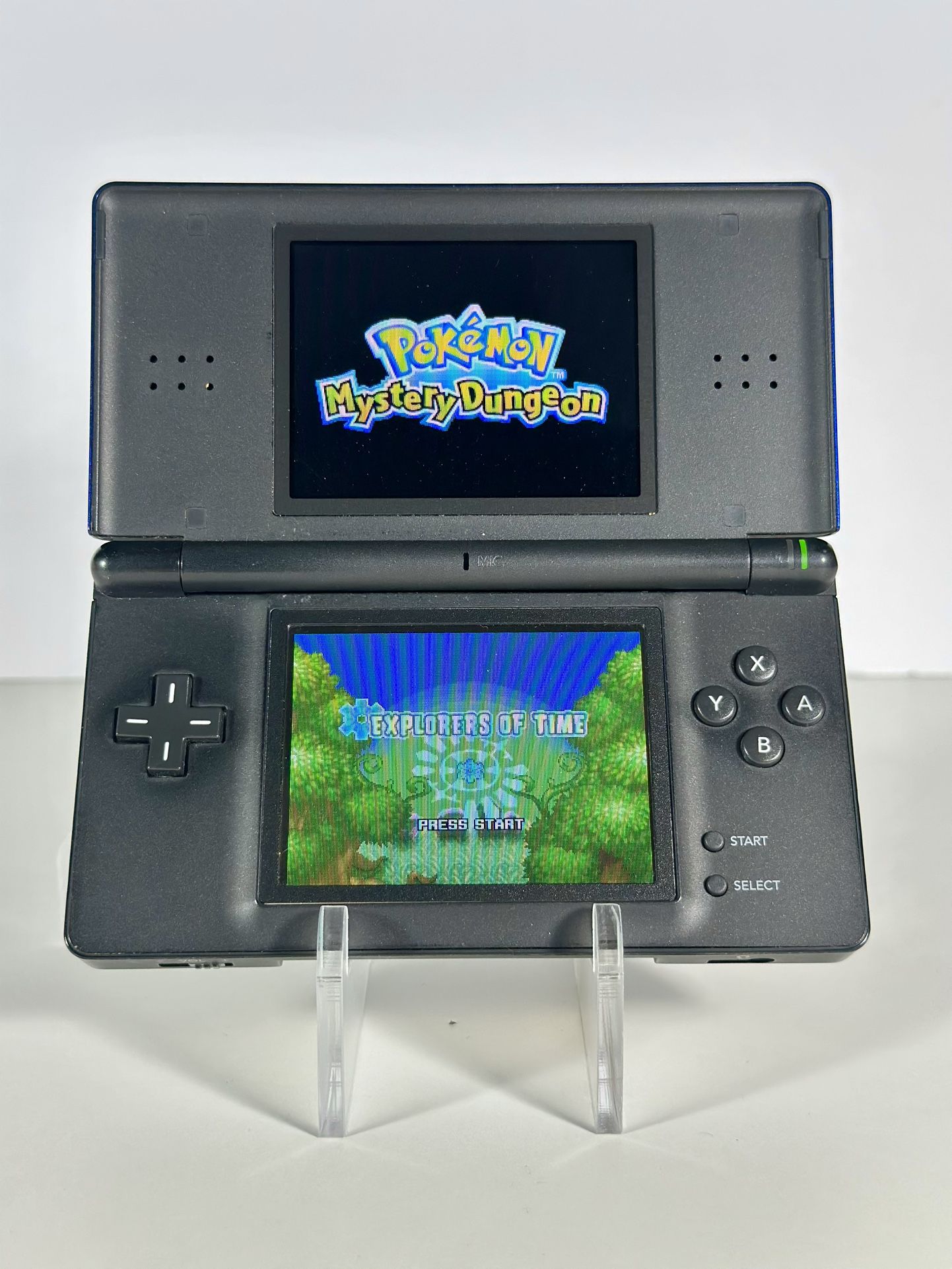  Nintendo DS Lite With Over 500+Games 