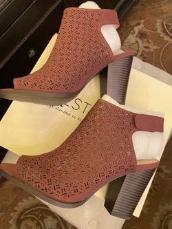Peep toe booties size 9