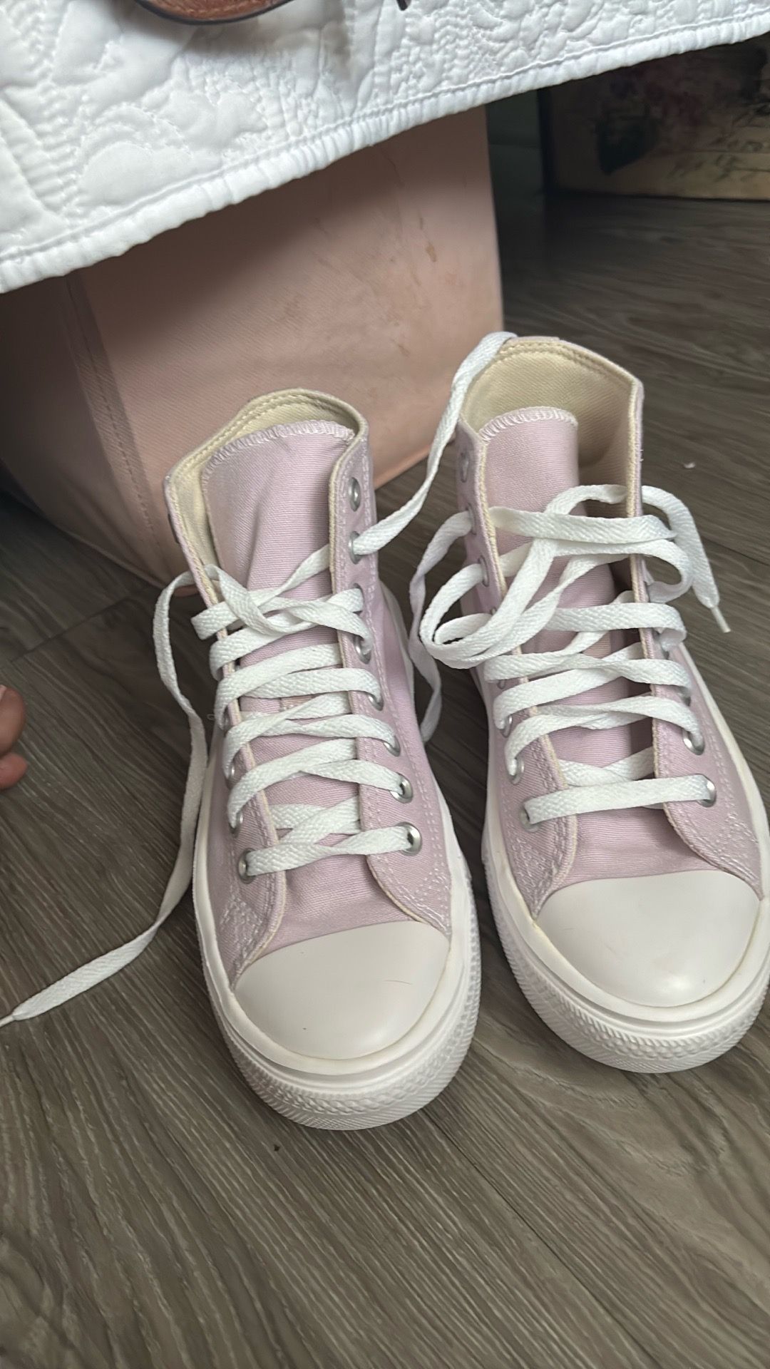 Converse