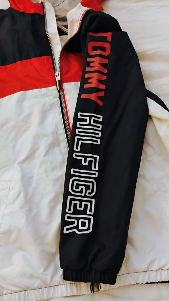 Tommy Hilfiger Size L