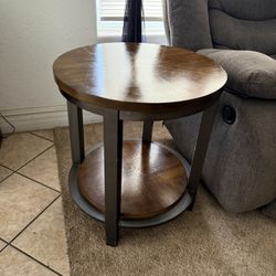 End Tables And Coffee 