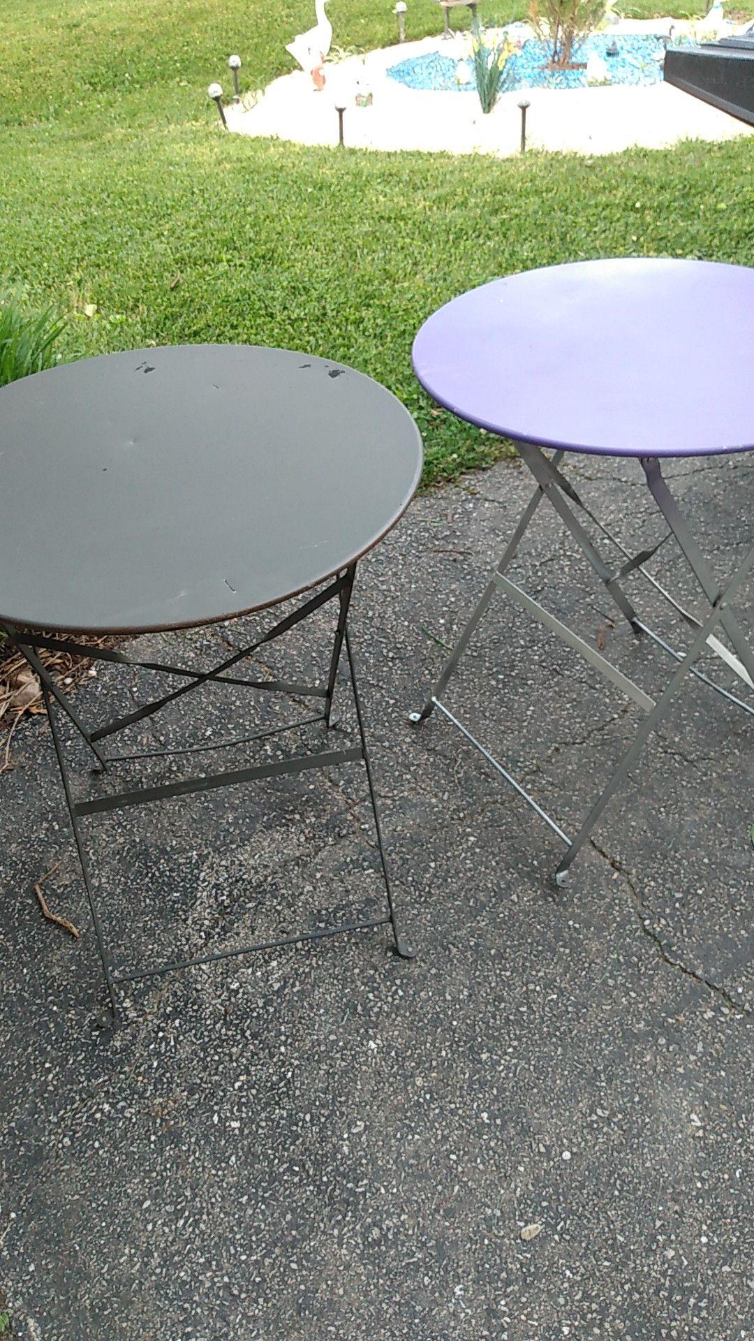 2 metal round folding tables