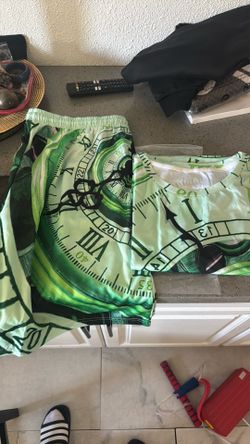 New 2 pc shorts and shirt