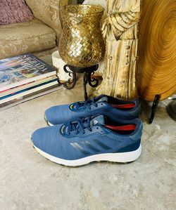 Men’s Adidas Spikeless Golf Shoes Navy Blue Size 9.5 US