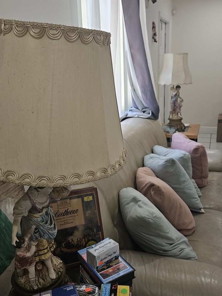 2 Vintage Lamps - ITALIAN Porcelain