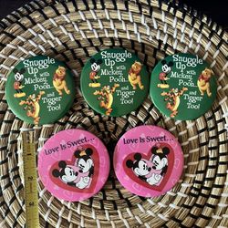 Vintage lot of pins Disney Mickey Mouse, Minnie Mouse Winnie the Pooh, New