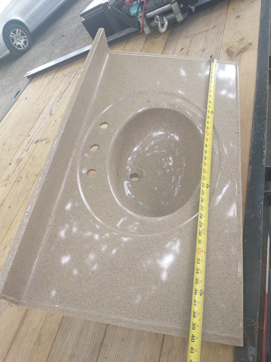 Vanity Top 40x22