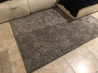 White & gray carpet
