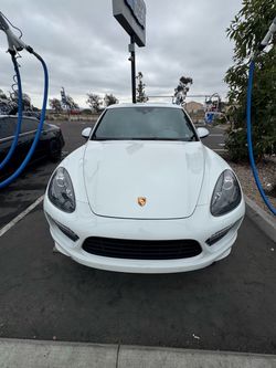 Porsche Cayenne GTS 2014