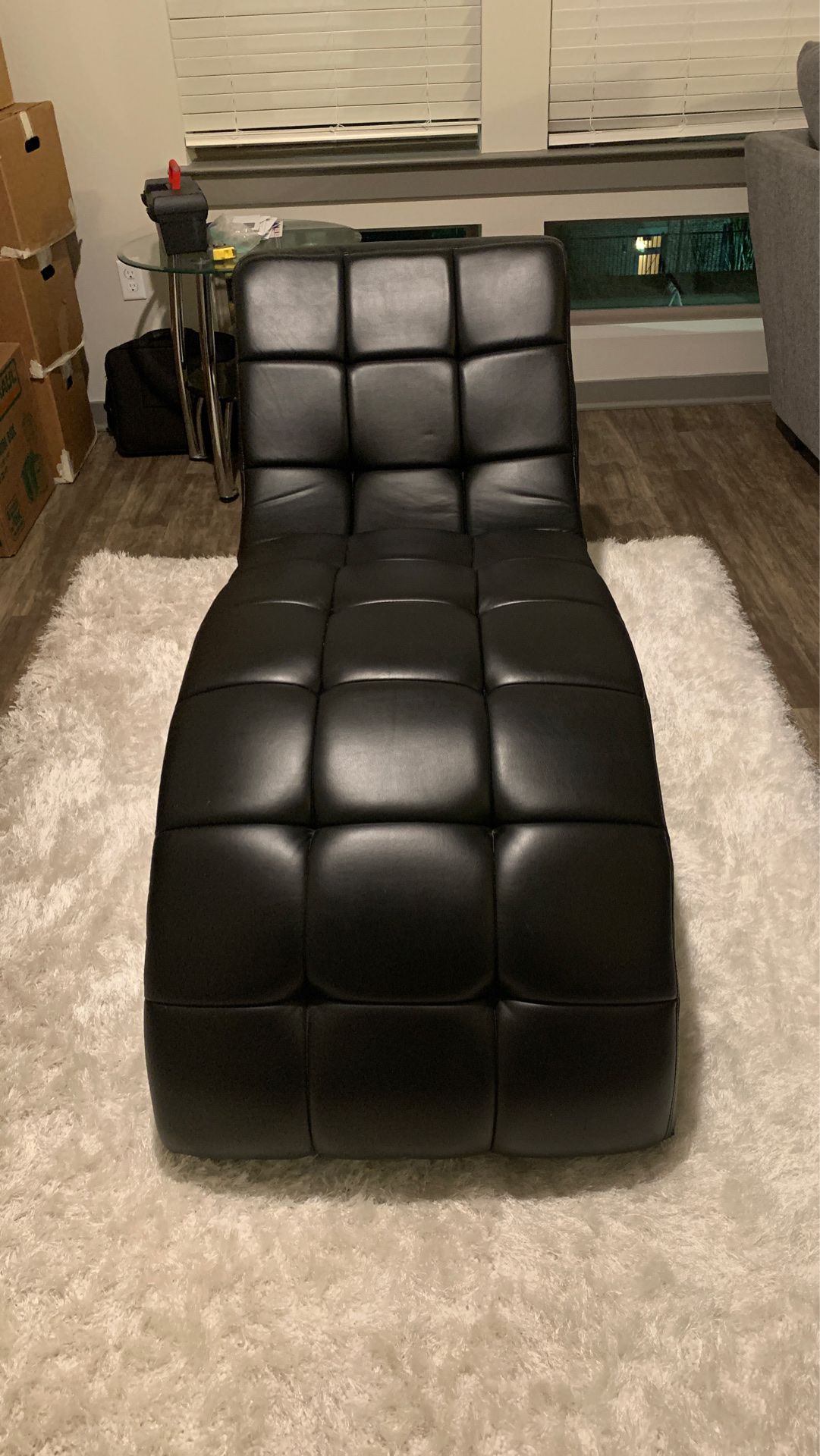 Black leather chaise