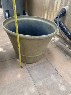 Large Plastic Pots $15