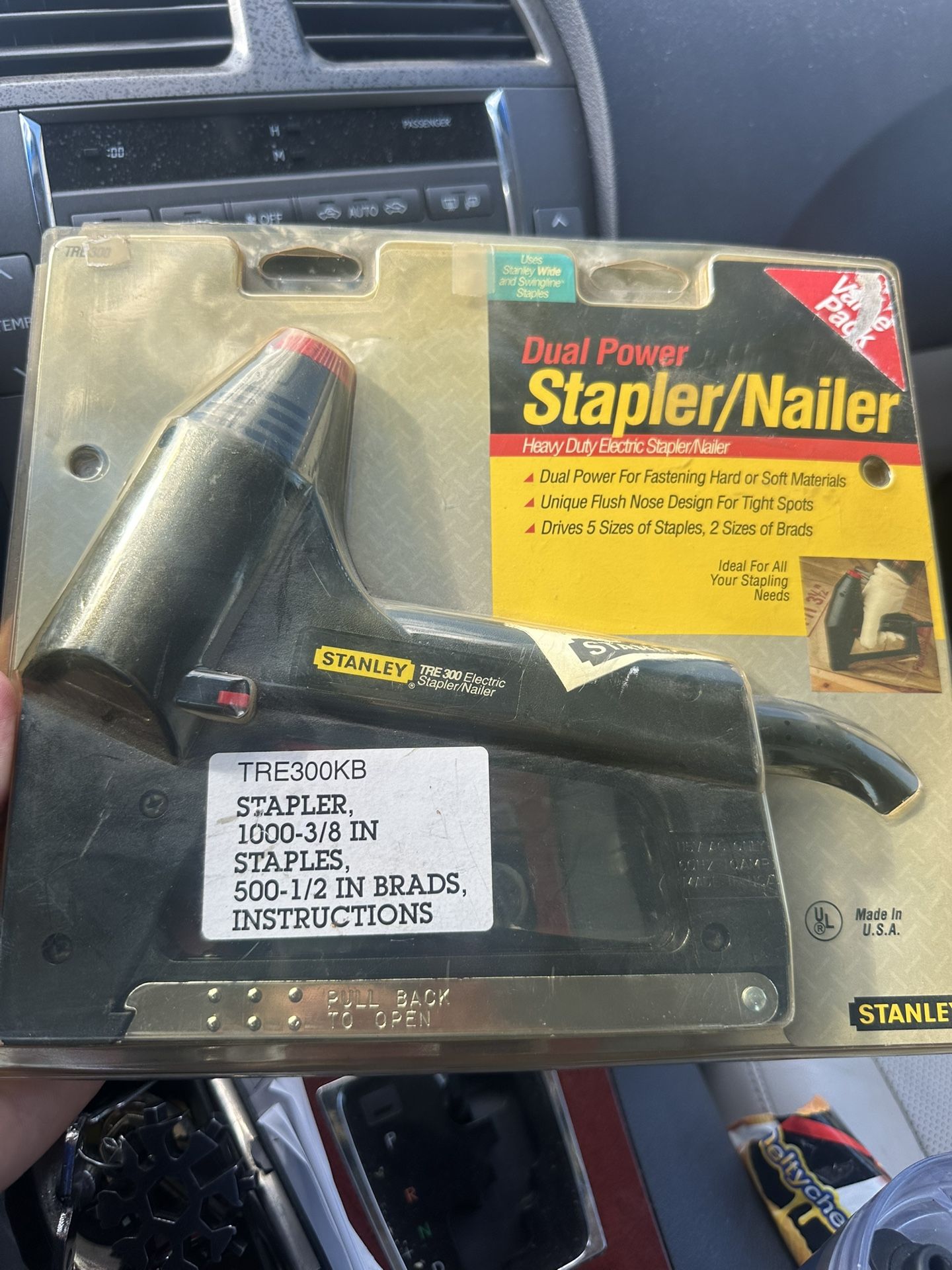 Stanley Heavy Duty Electric Stapler/nailer New