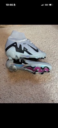 Nike mecurial soccer cleats