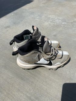 Youth Baseball Cleats 