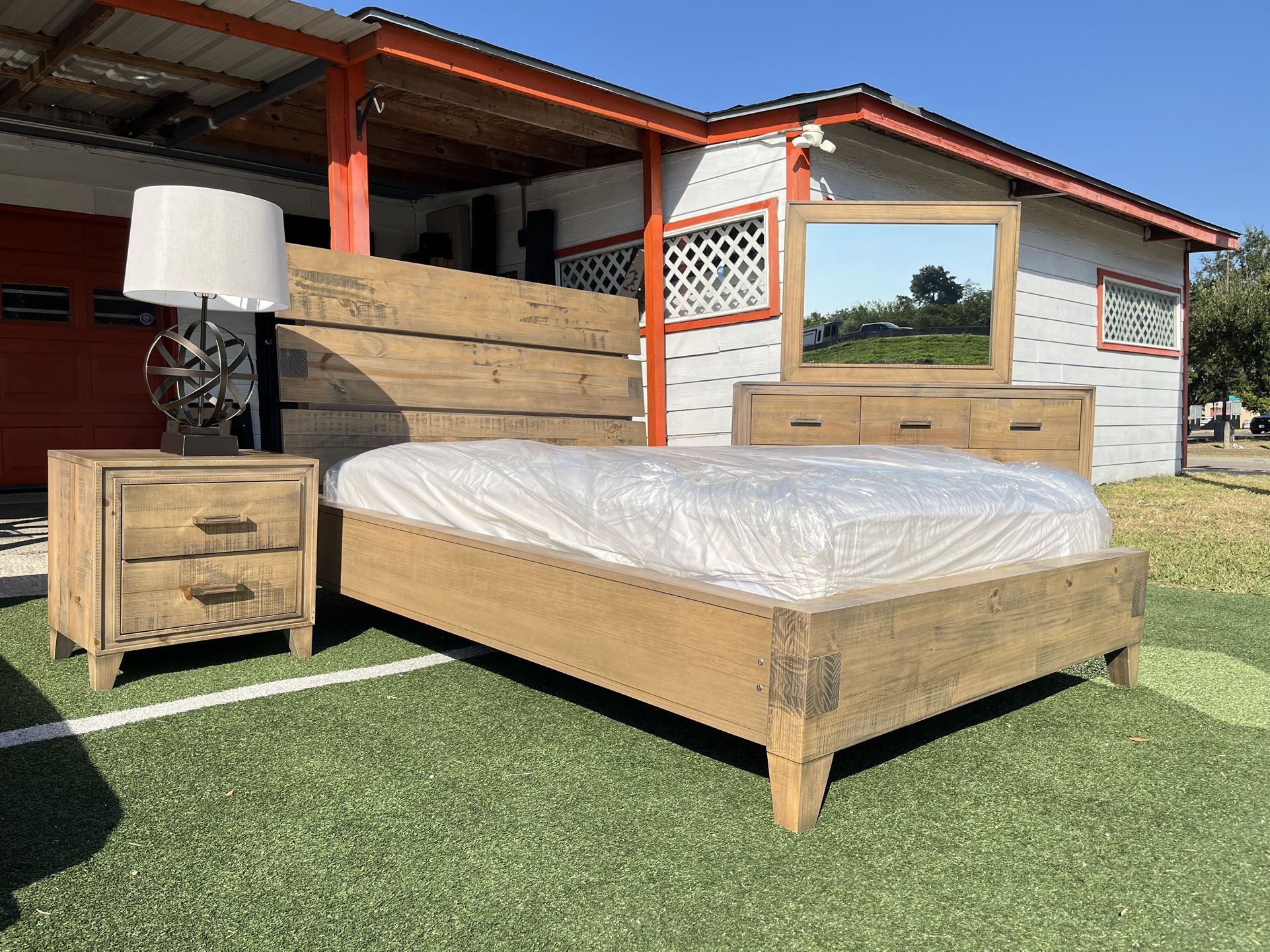 Queen bedroom set with mattress