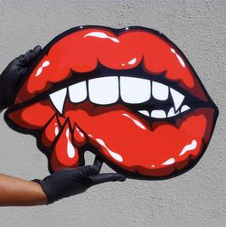 Home decor dripping lips sign