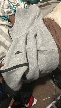 Grey Nike fleece Size small