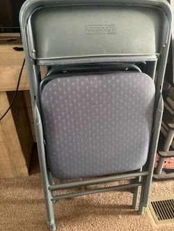 4 Costco folding chairs