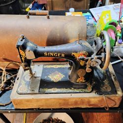 Singer Sewing Machine 1919