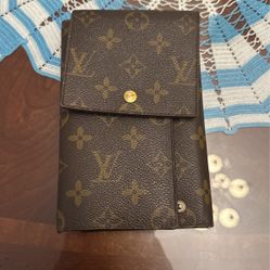 LV Wallet 