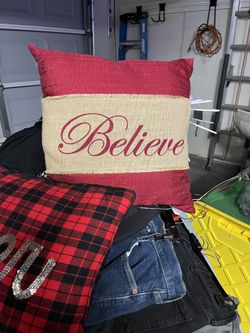 Christmas Believe Pillow 