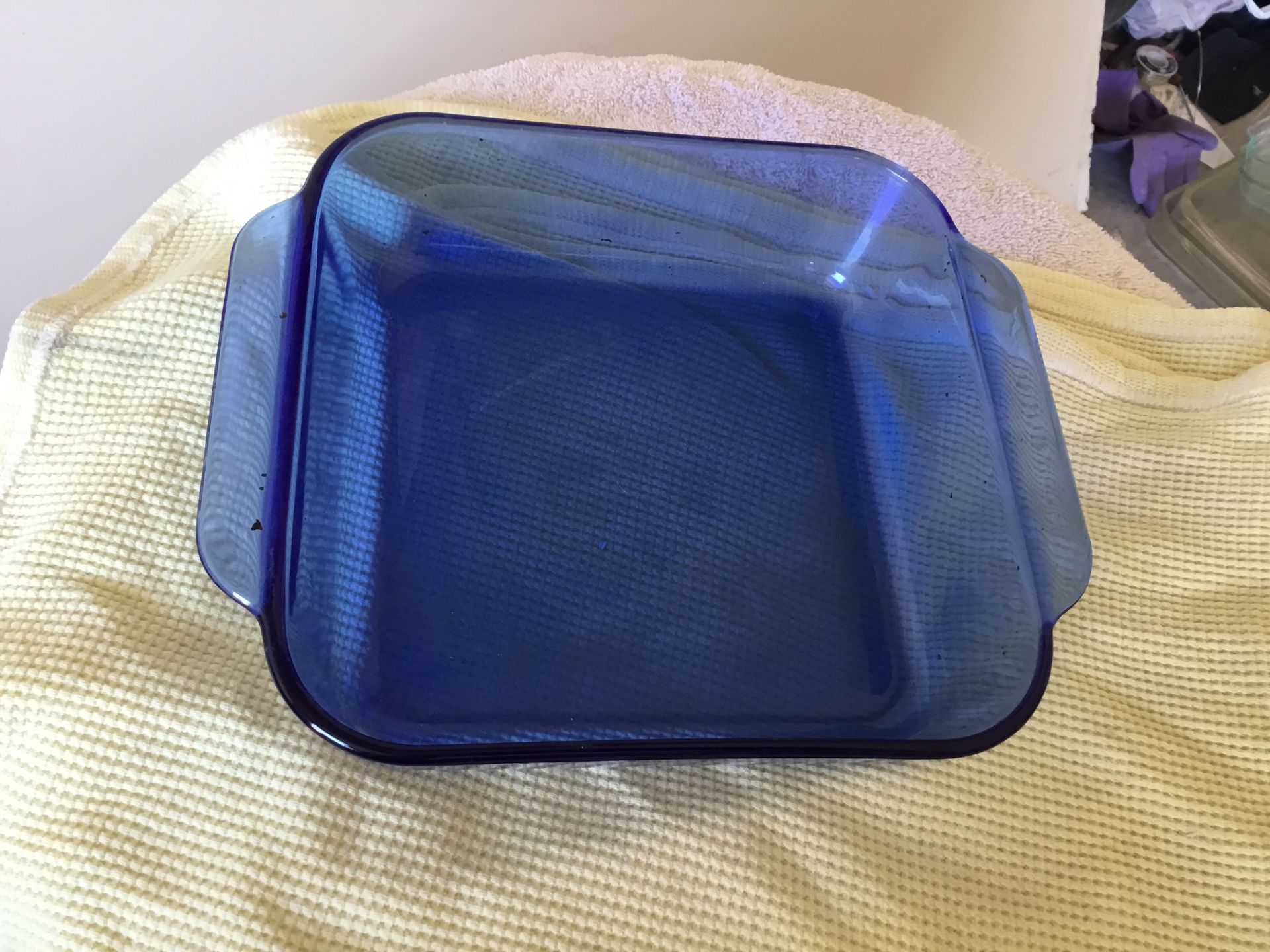Pyrex Beautiful Cobalt Blue 2 Quart Square Baking Casserole Dish