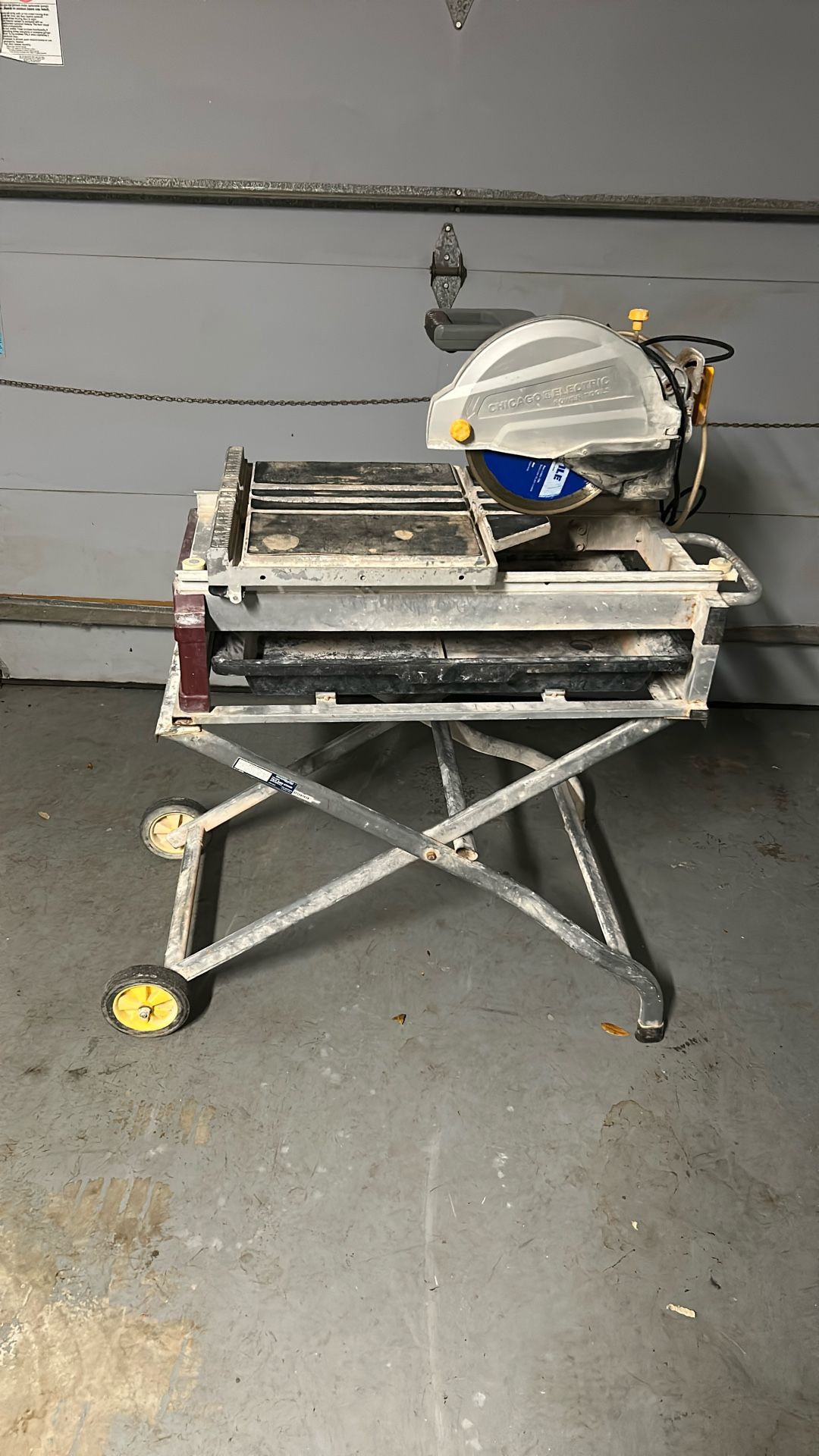 Tile Saw With Stand