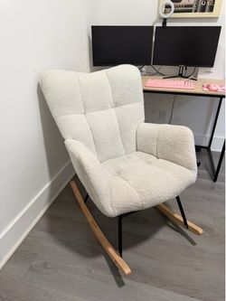 White Plush Office/Reading Chair