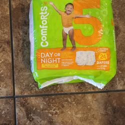 Brand New Package Of Comforts Size 5 Diapers 24 Count