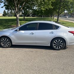 2017 Nissan Altima Sv 