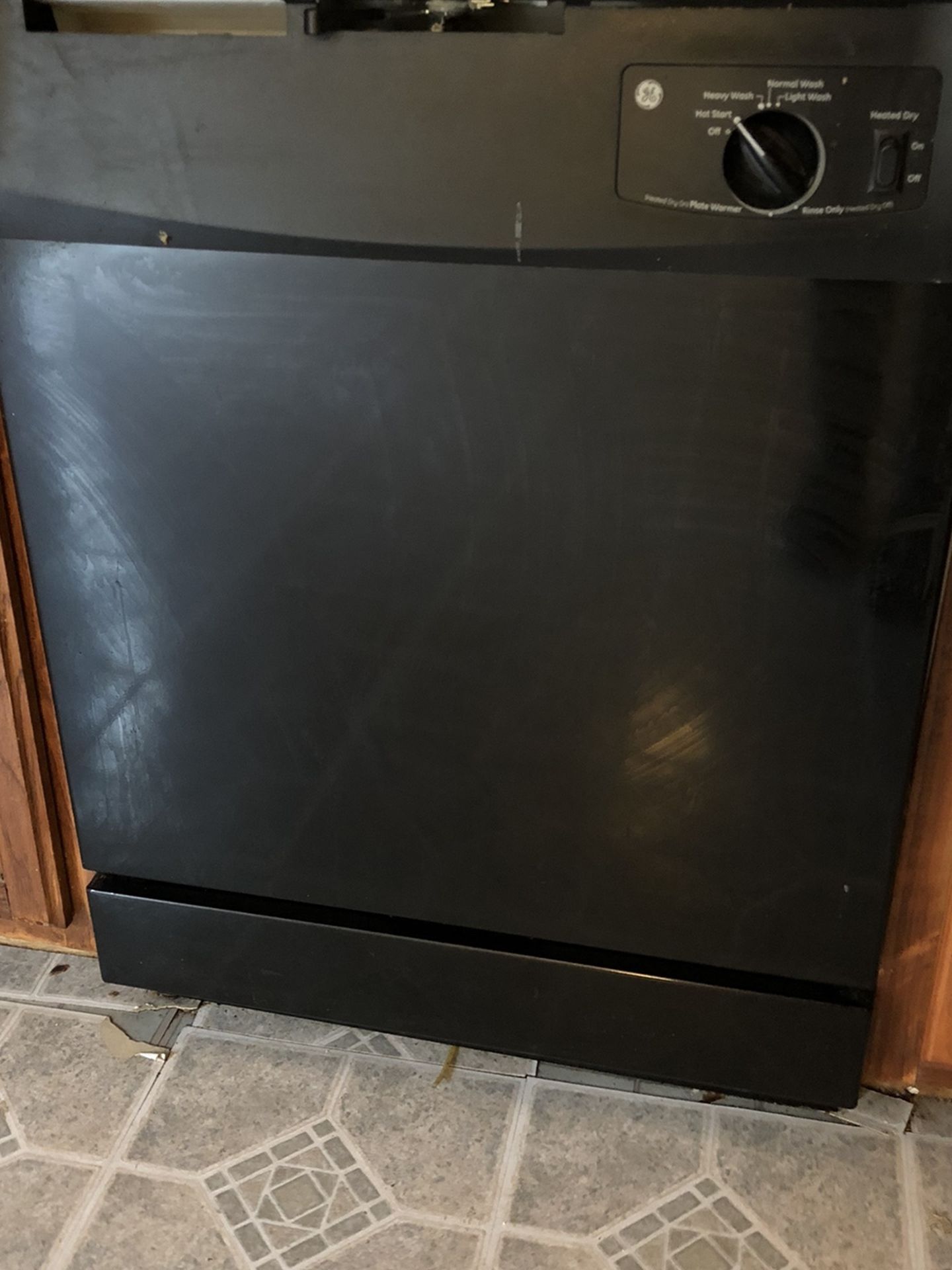 GE Dishwasher Black