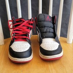 Air Jordan 1 Mid GS 'Gym Red Black Toe