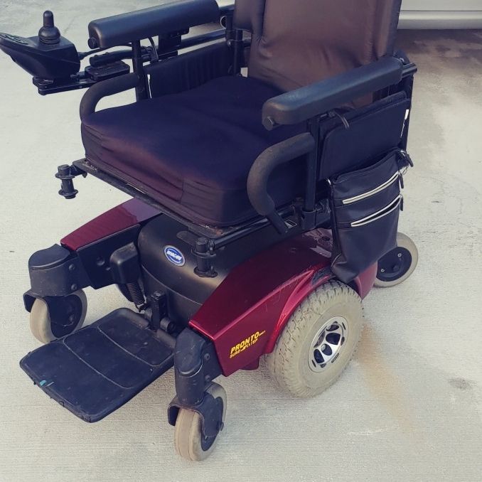 Power Wheelchair / Mobility Scooter