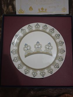 Disneyland collectors plates