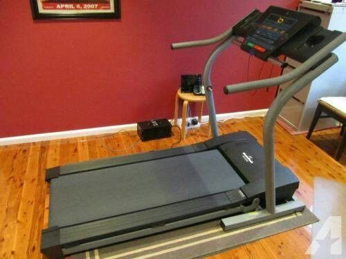 Nordic Track EXP 1000 xI Treadmill for sale for Sale in Riverside