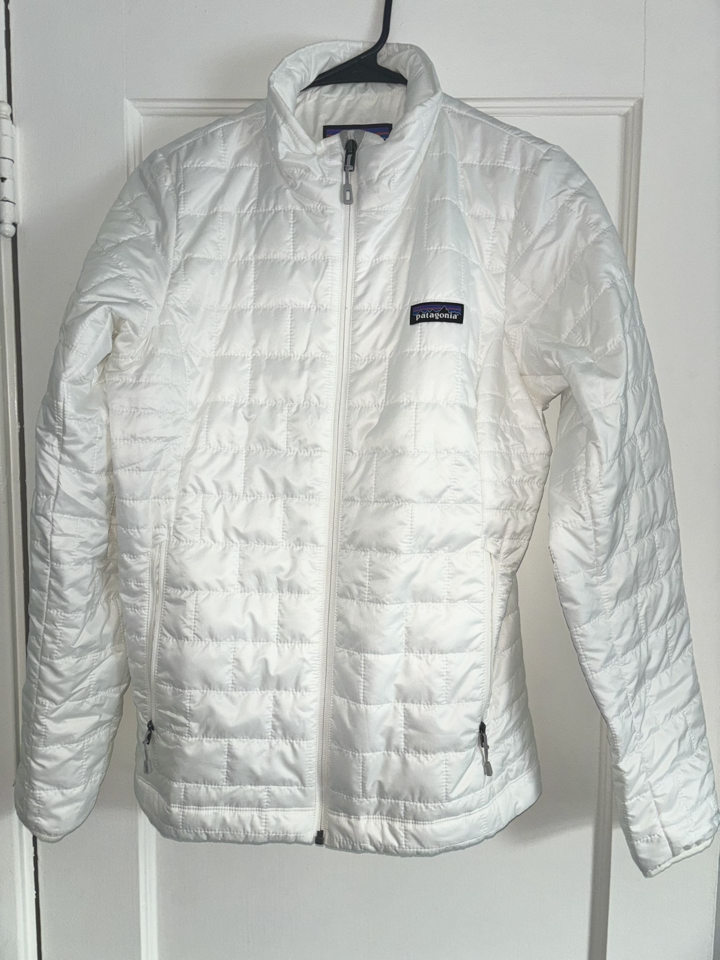 Patagonia Jacket (White, Women's Medium)