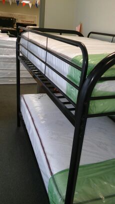 BRANDNEW Complete twin/twin bunkbed with mattresses