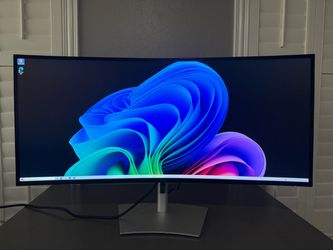 DELL UltraSharp U4021QW 40" Curved 5K Monitor