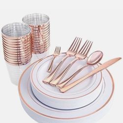 125Pcs Rose Gold plastic Dinnerware Set, Rose Gold Plastic Plates Perfect for 25 Guests