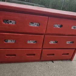 FREE DRESSER