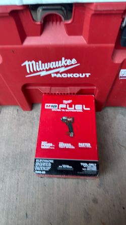 Milwaukee impact wrench (3/8) friction Ring mid torque (NEW) cat no. 2960-20)