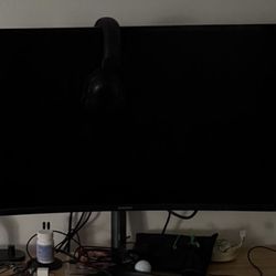 Samsung 31.5” Curved Gaming Monitor 144Hz