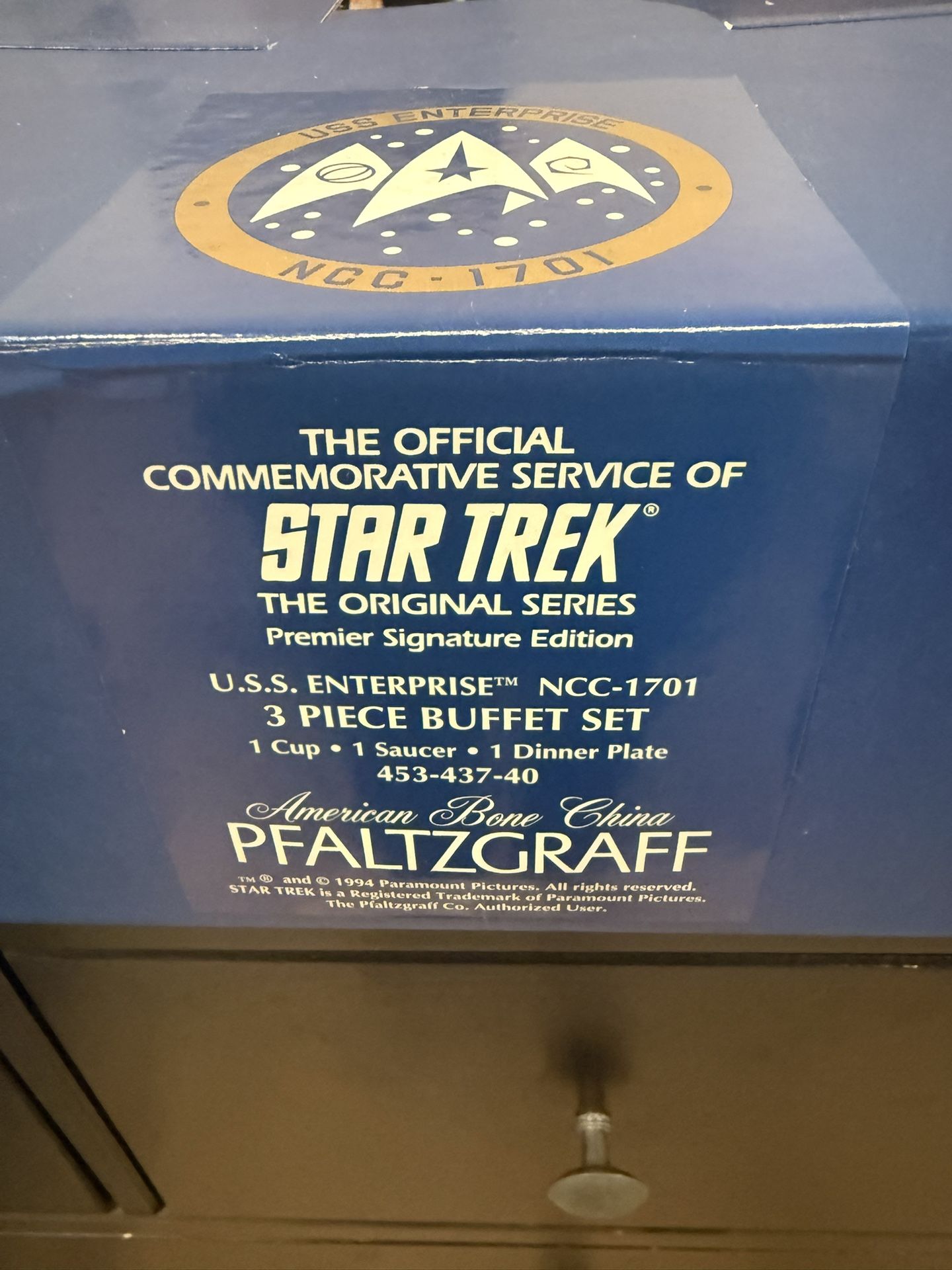 Star Trek USS Enterprise Dinner Plate Set