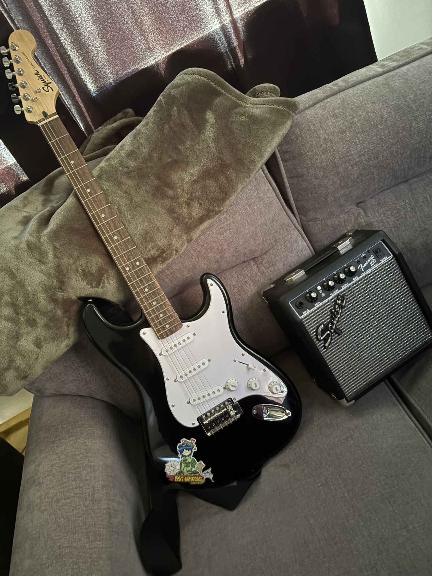 ELECTRIC GUITAR FOR SALE