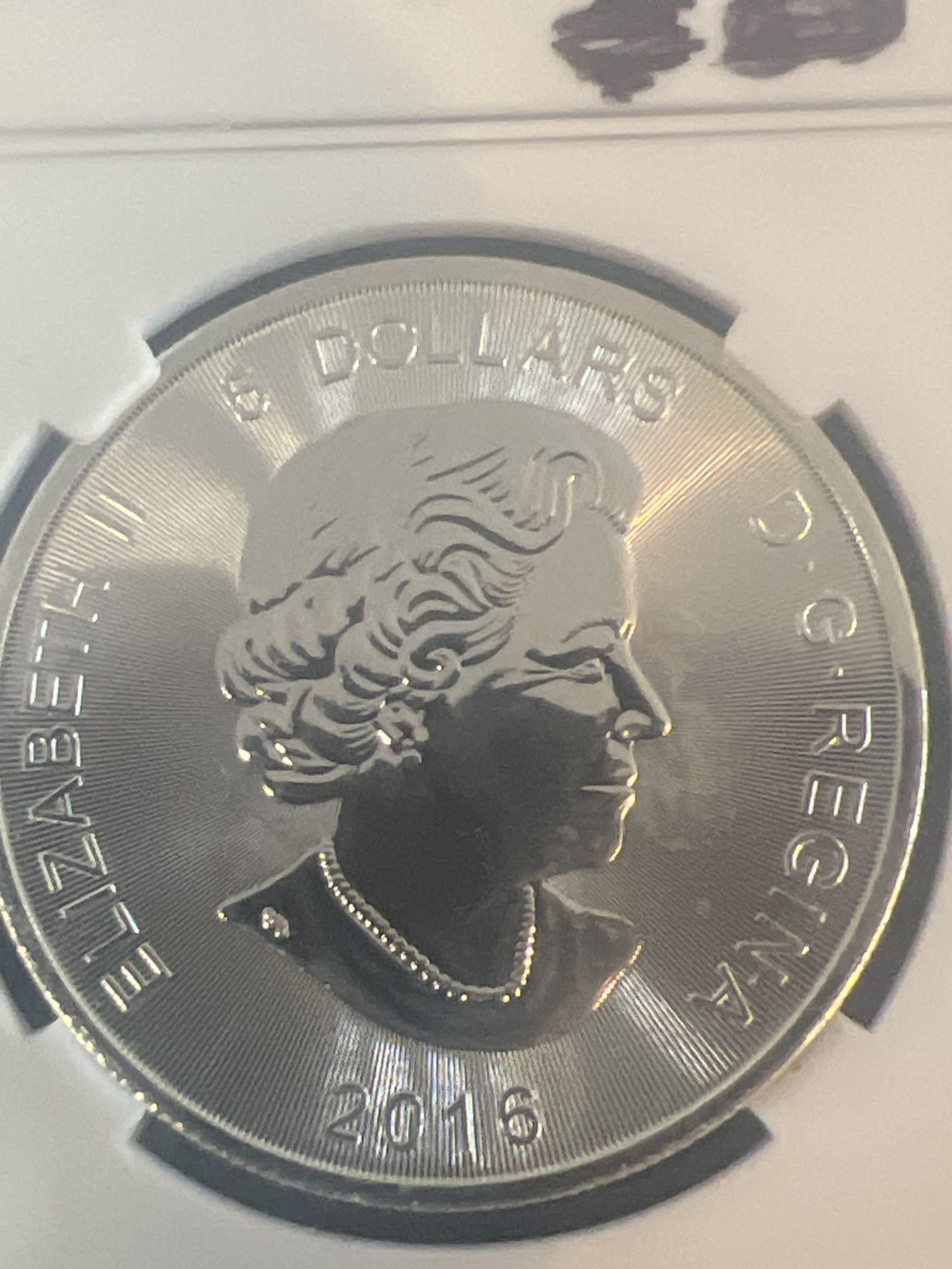 2016 Canada 1 oz Silver Predator Series “Cougar” coin: