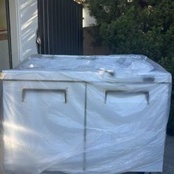 FRIDGE BRAND NEW 