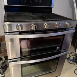 Whirlpool gas Range 